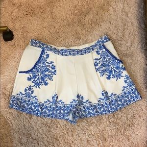 Lightweight fabric shorts